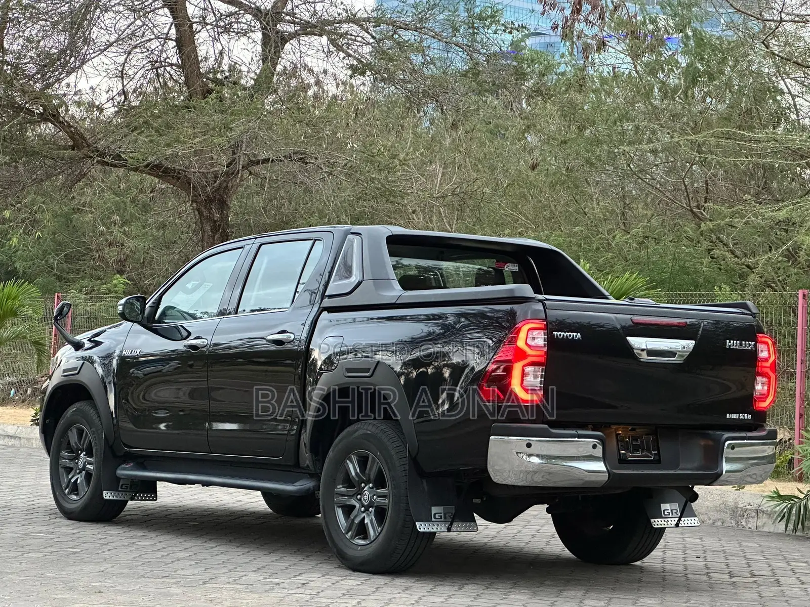 Toyota Hilux Revo Double Cab Deisel 2.4 RWD 2021 Black