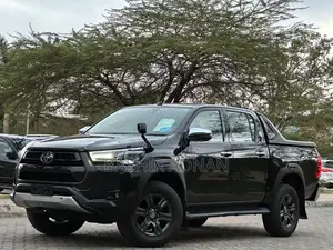 Toyota Hilux Revo Double Cab Deisel 2.4 RWD 2021 Black