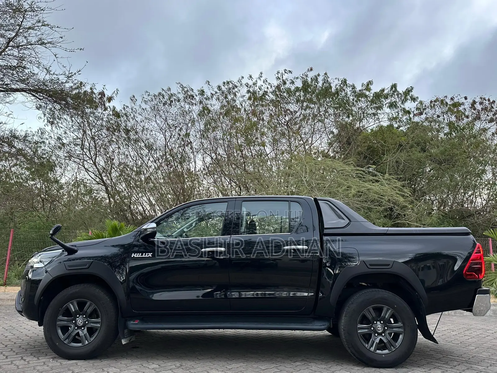Toyota Hilux Revo Double Cab Deisel 2.4 RWD 2021 Black
