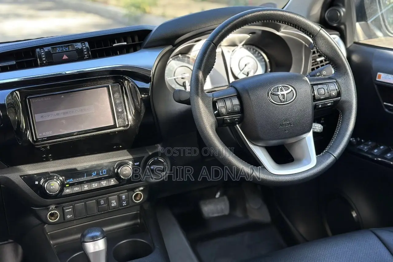 Toyota Hilux Revo Double Cab Deisel 2.4 RWD 2021 Black