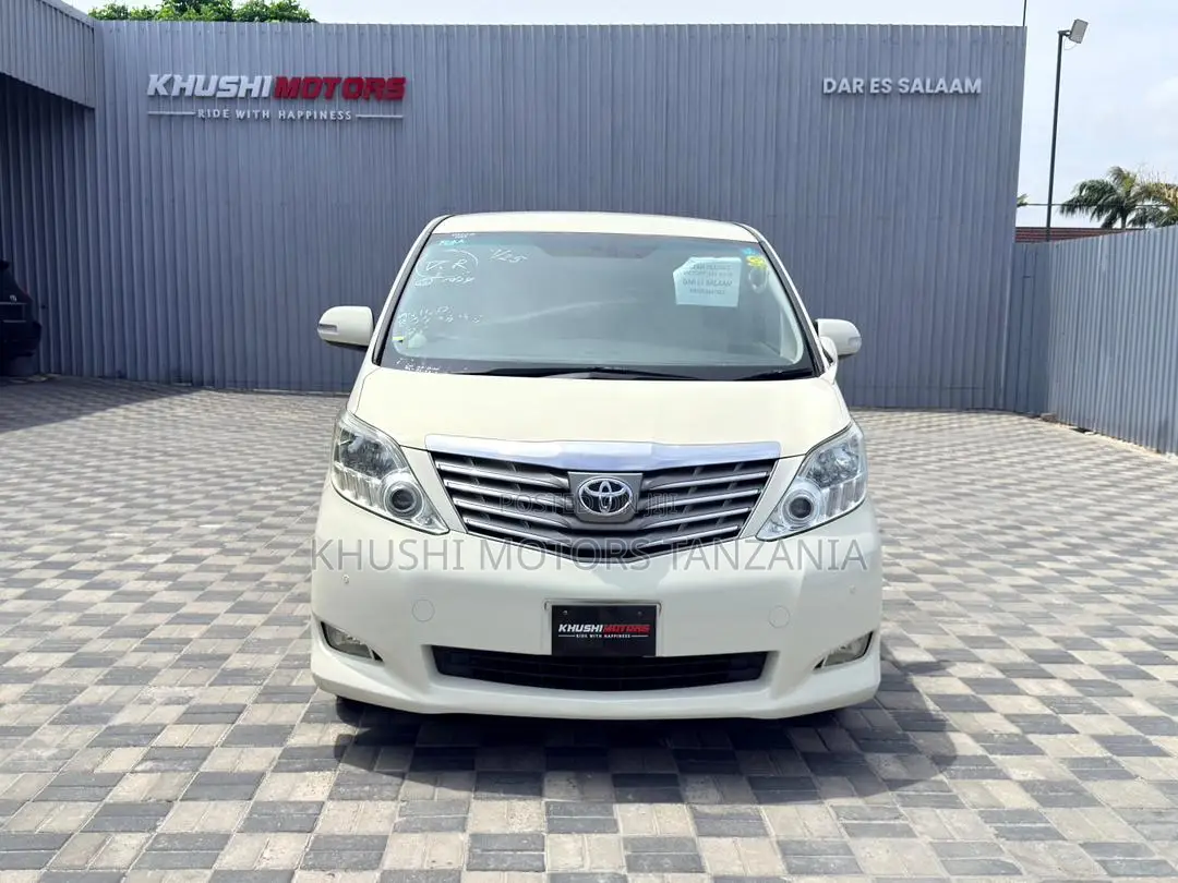 Toyota Alphard 2.4 Petrol FWD 2009 Gold