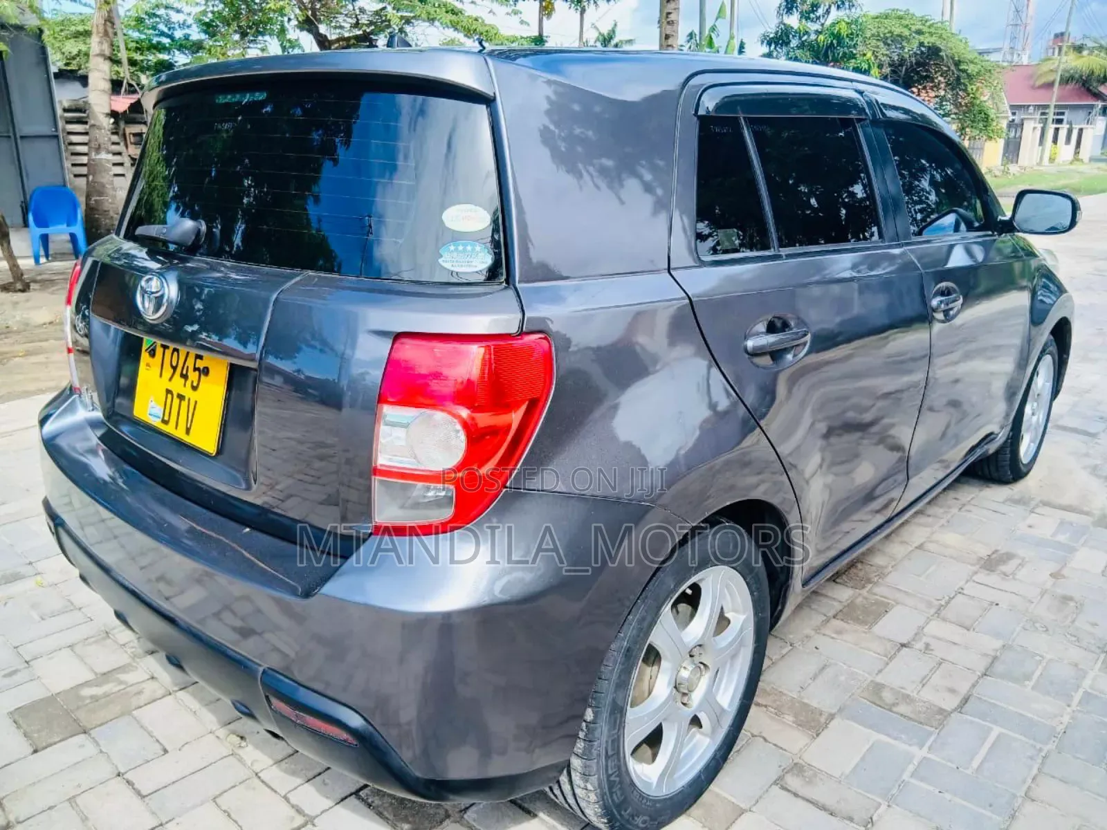 Toyota IST 2010 Gray