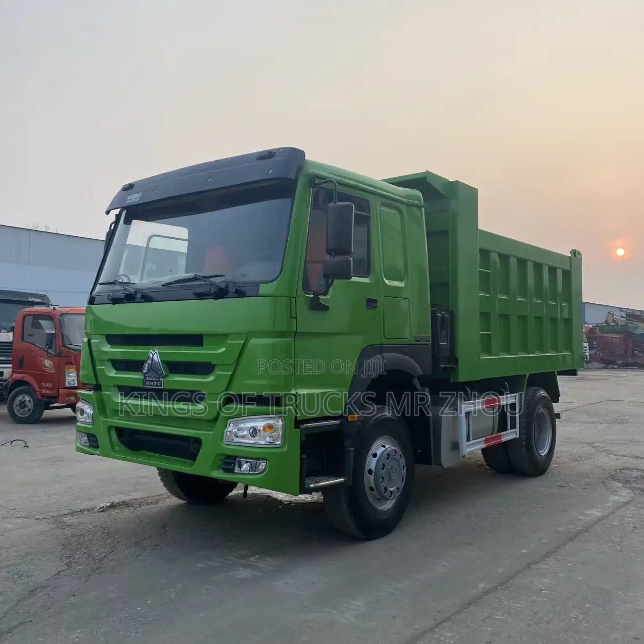 Ready for Order Green Howo 4x2 Dump Truck