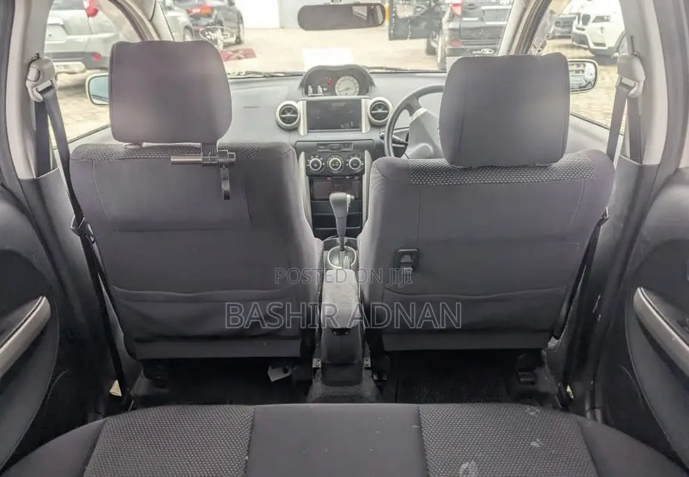 Toyota IST 2003 Beige