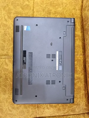 Laptop Dell Latitude 3350 4GB Intel Core I5 HDD 500GB