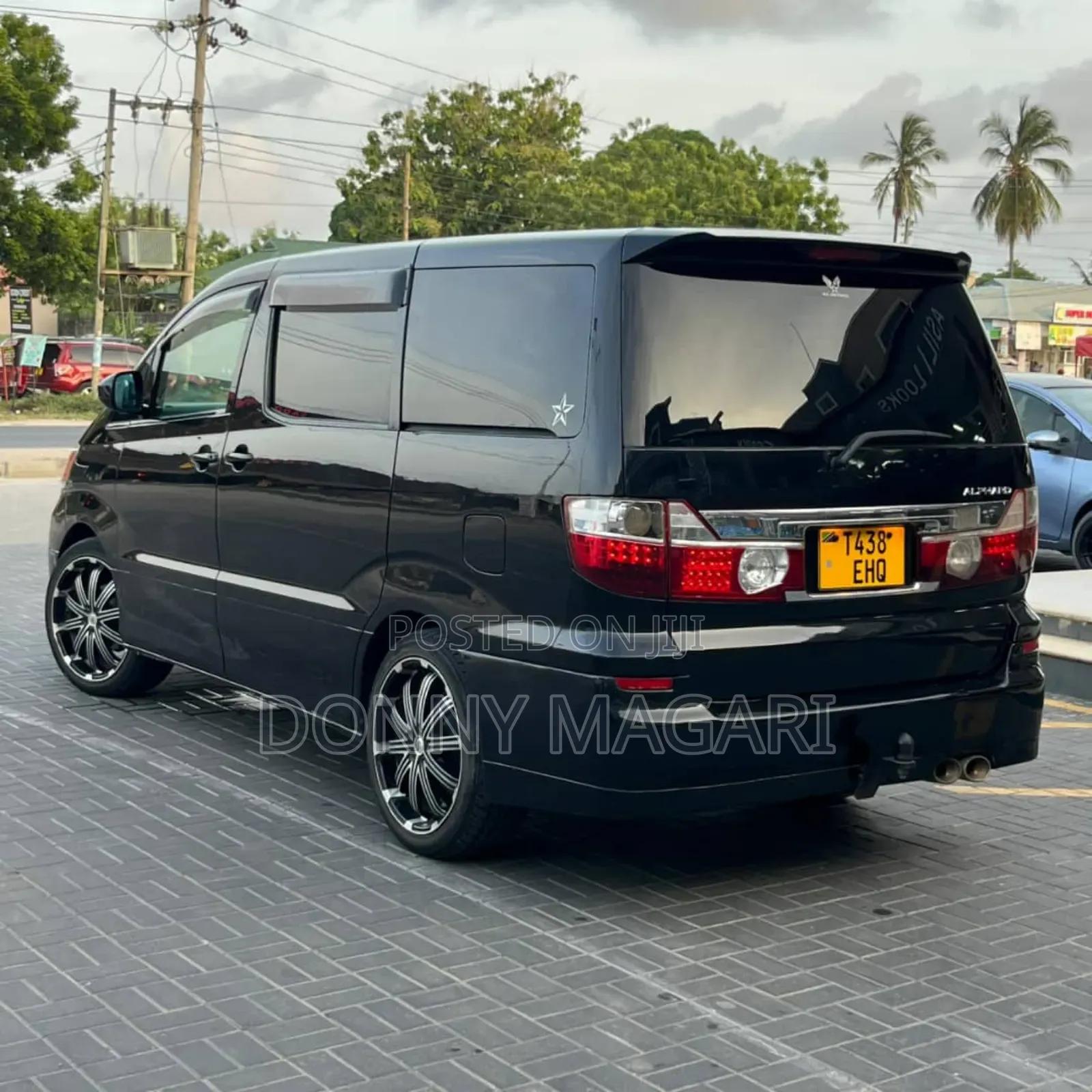 Toyota Alphard 2.4 Petrol AWD 2006 Black