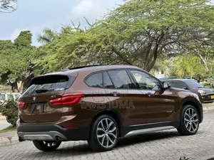 BMW X1 xDrive28i AWD 2016 Brown