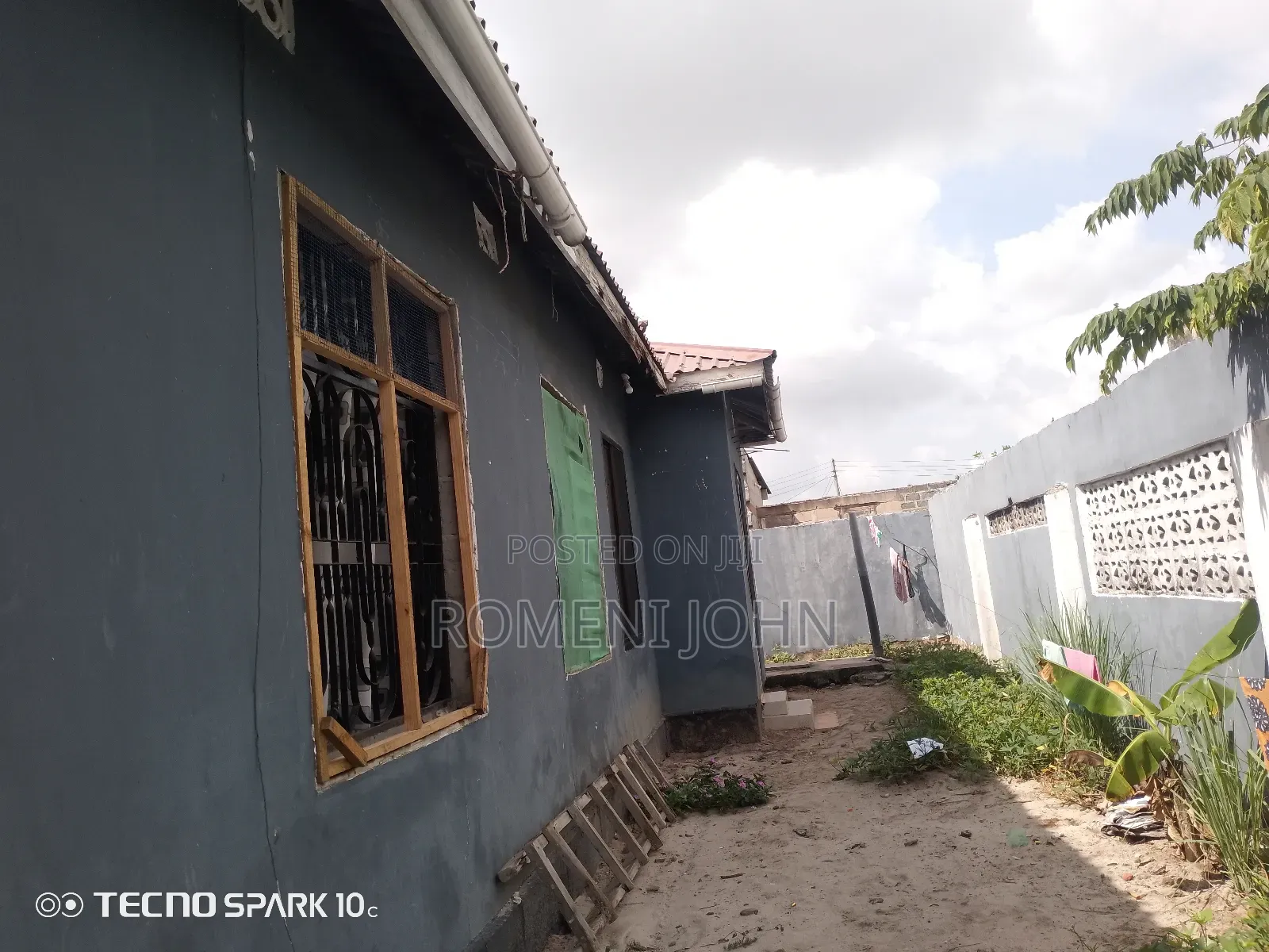 4bdrm House in Tanzania Daresalaam, Ilala for sale