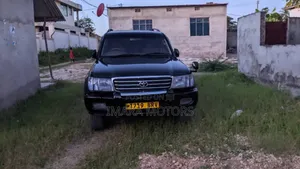 Toyota Land Cruiser 2004 Black