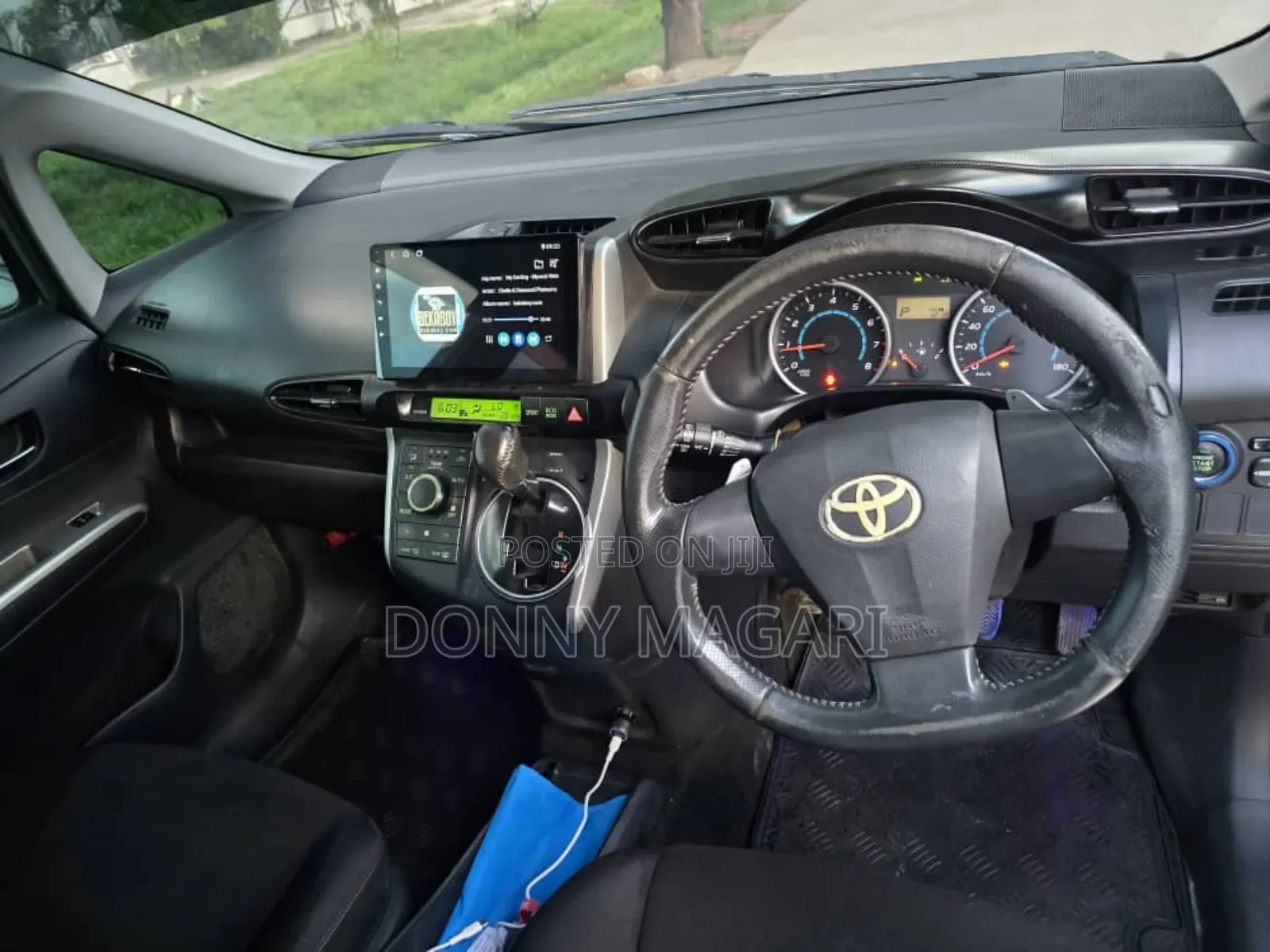 Toyota Wish 2010 Gray