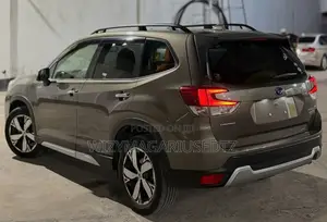 Subaru Forester Limited AWD 2020 Gray