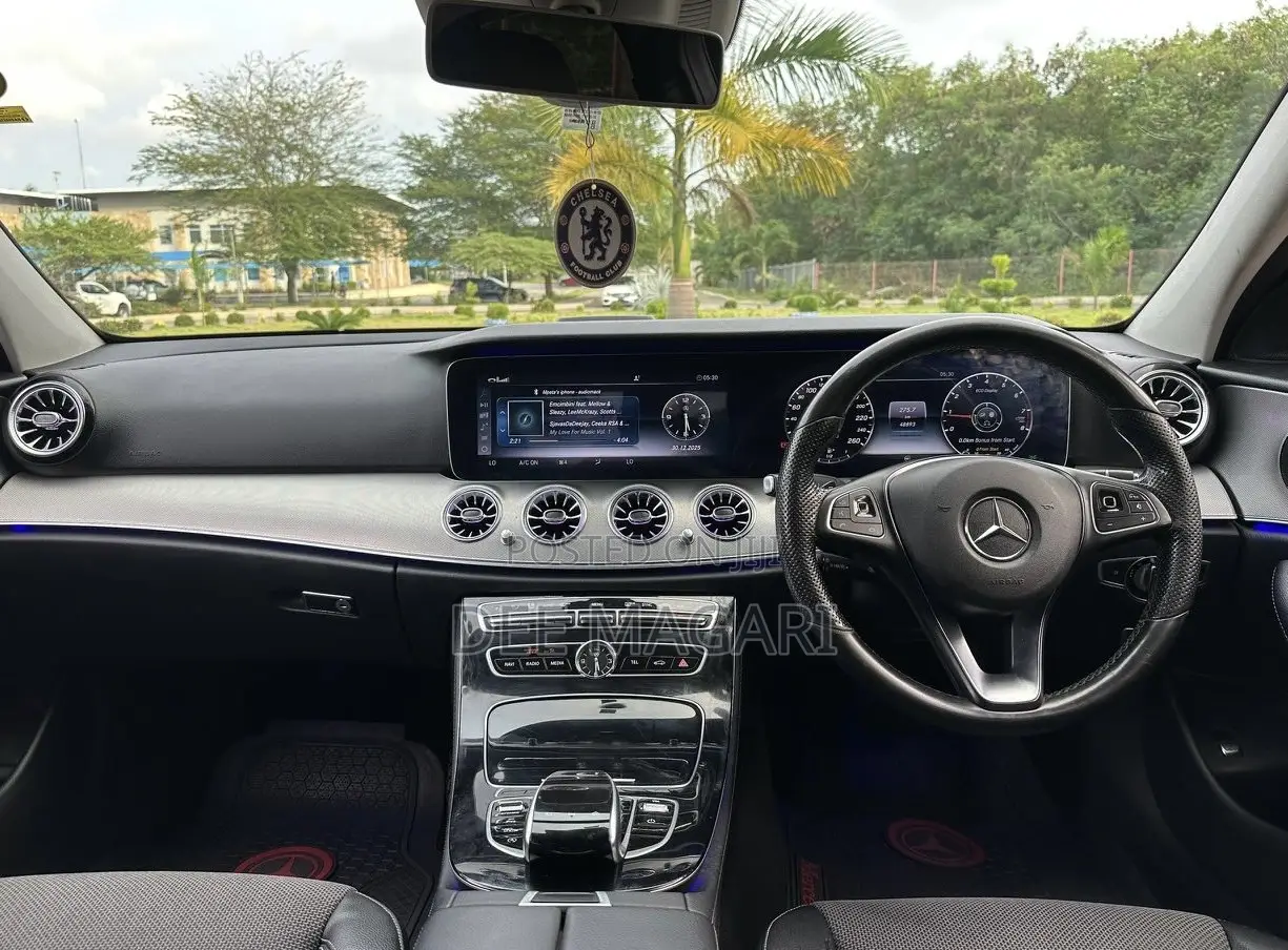 Mercedes-Benz C200 2017 White