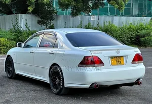 Toyota Crown 2004 White