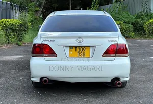Toyota Crown 2004 White
