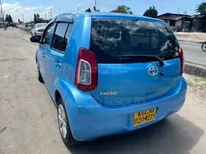 Toyota Passo 2014 Blue