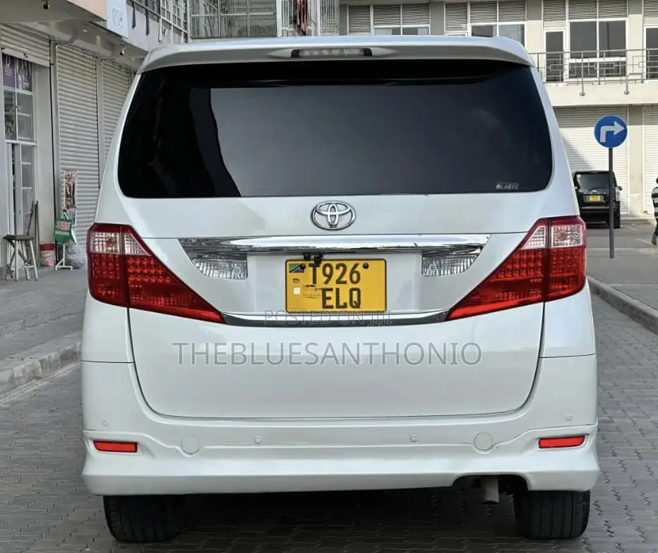 Toyota Alphard 2008 White