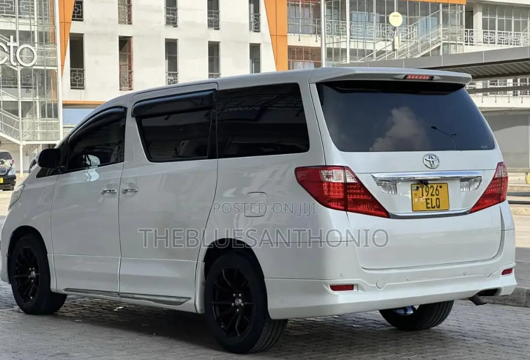 Toyota Alphard 2008 White