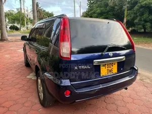 Nissan X-Trail 2004 Blue