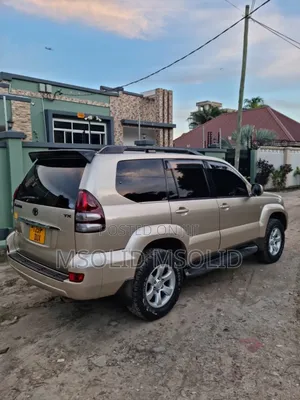 Toyota Land Cruiser Prado 2007 Gold