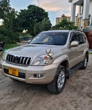 Toyota Land Cruiser Prado 2007 Gold
