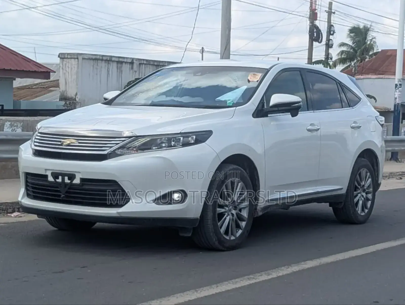 Toyota Harrier 2.5 Hybrid 4WD 2015 White