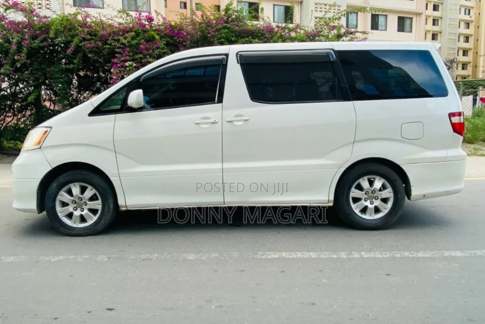 Toyota Alphard 2.4 Petrol AWD 2007 White