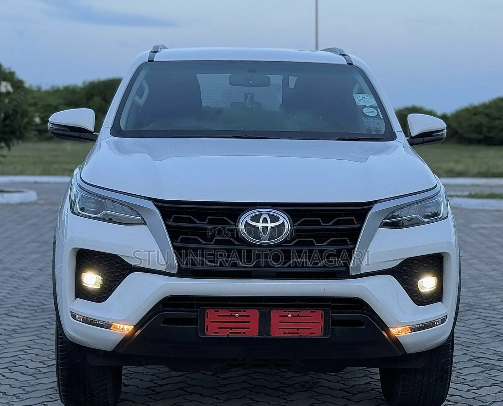 Toyota Fortuner 2022 White