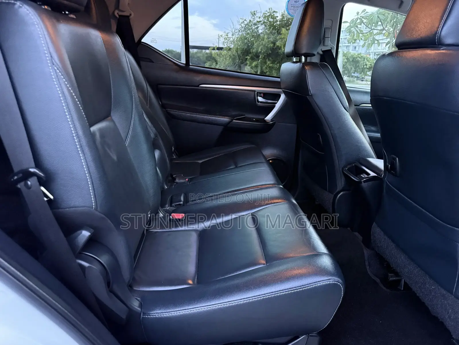 Toyota Fortuner 2022 White