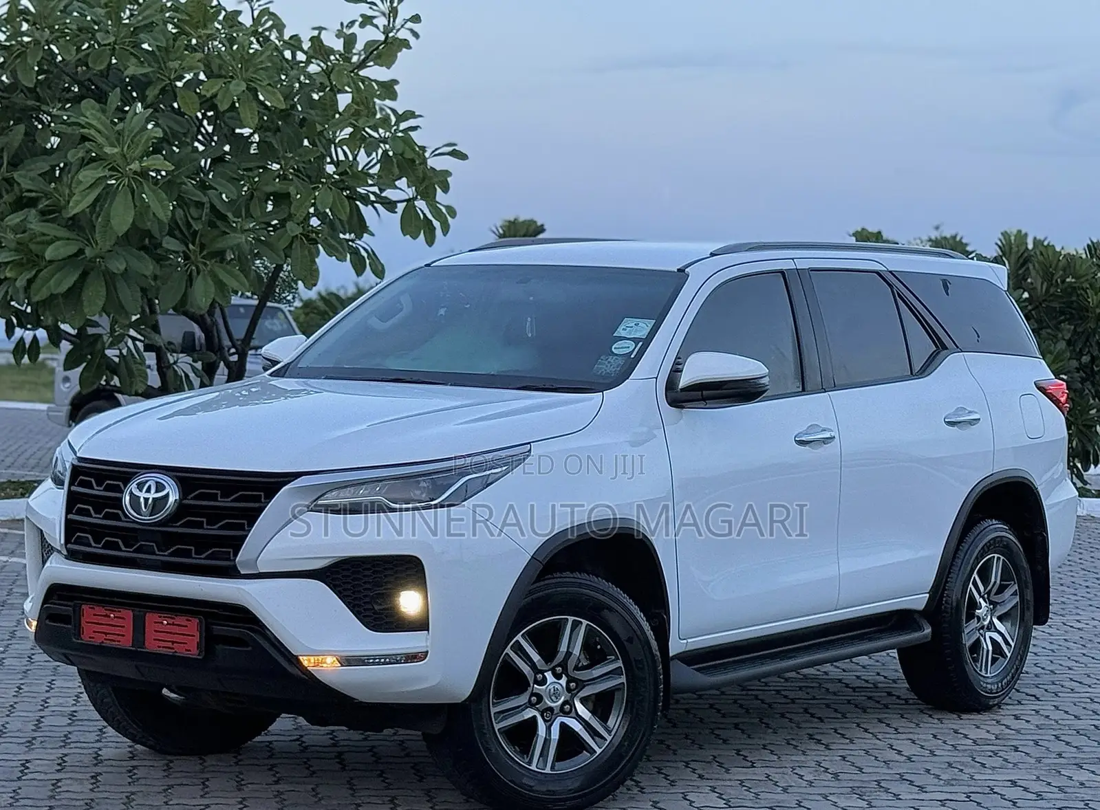 Toyota Fortuner 2022 White