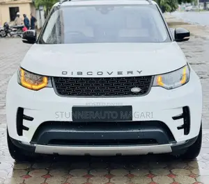 Land Rover Discovery 2018 White