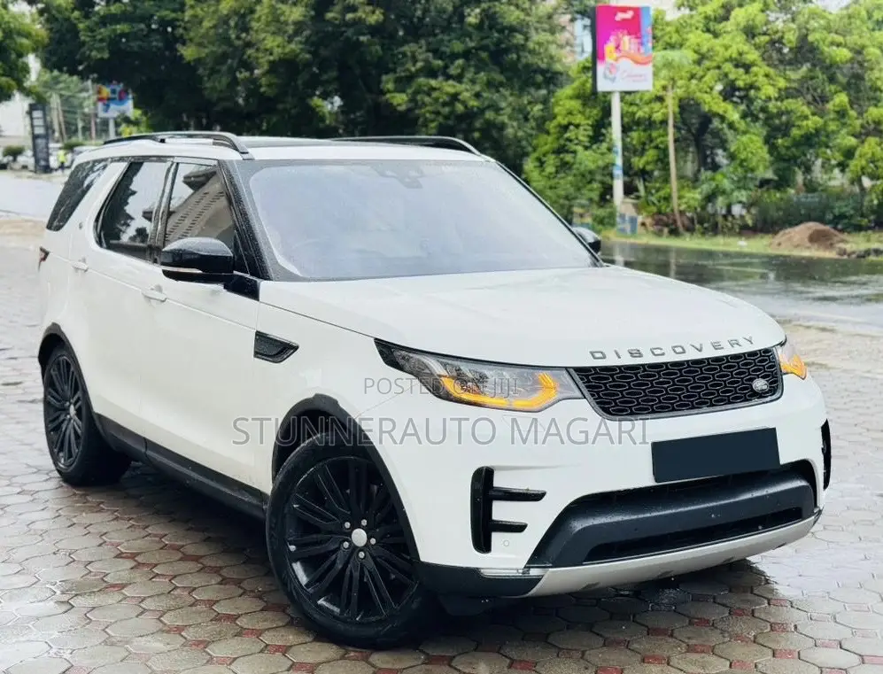 Land Rover Discovery 2018 White