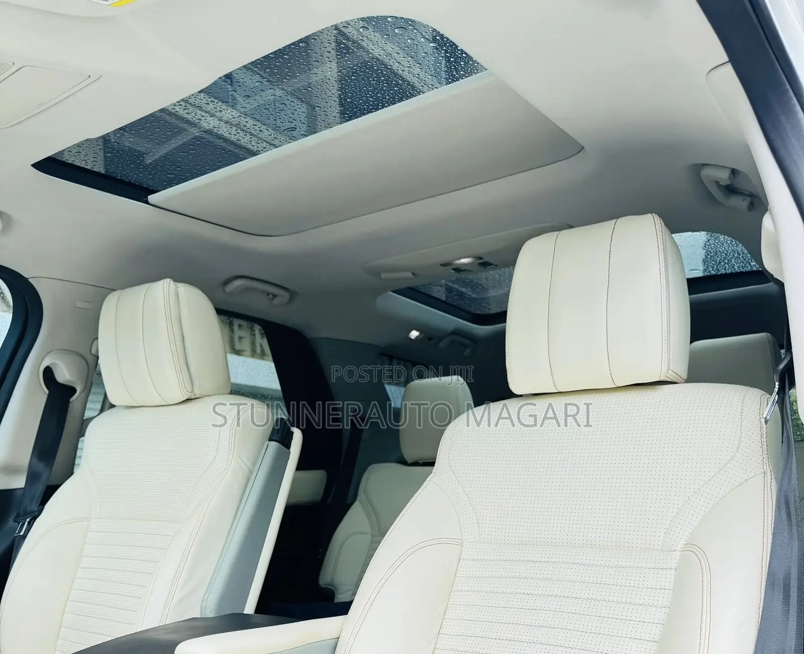 Land Rover Discovery 2018 White