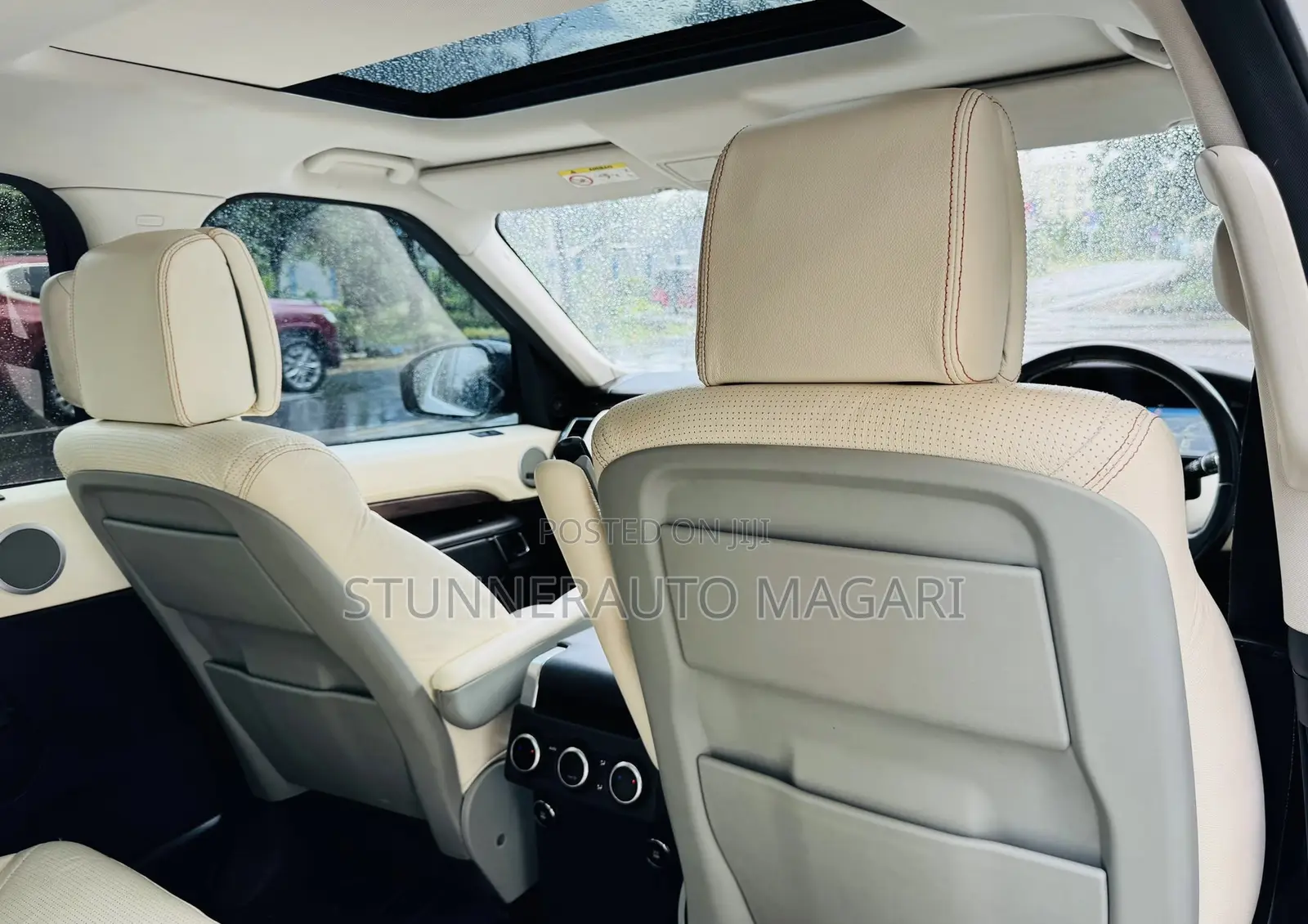 Land Rover Discovery 2018 White
