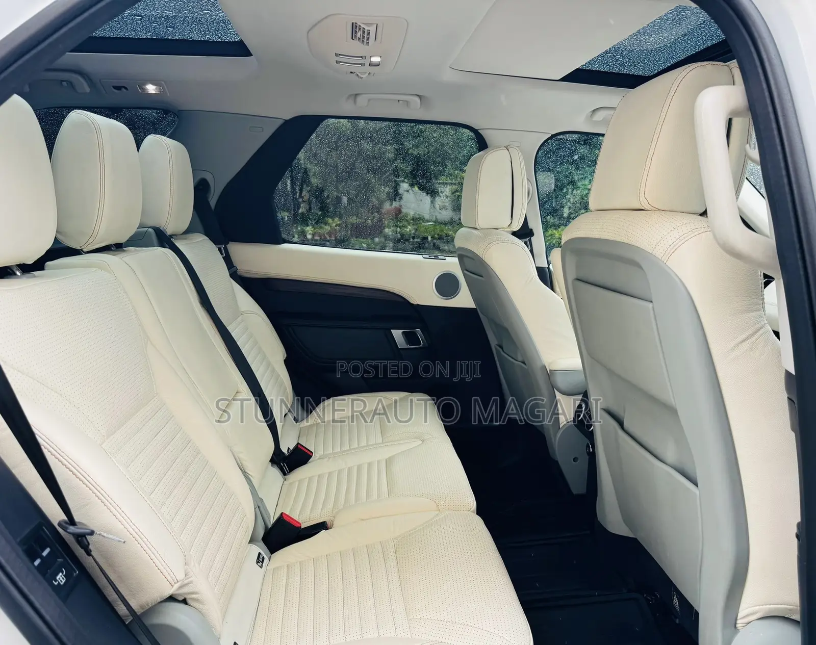 Land Rover Discovery 2018 White