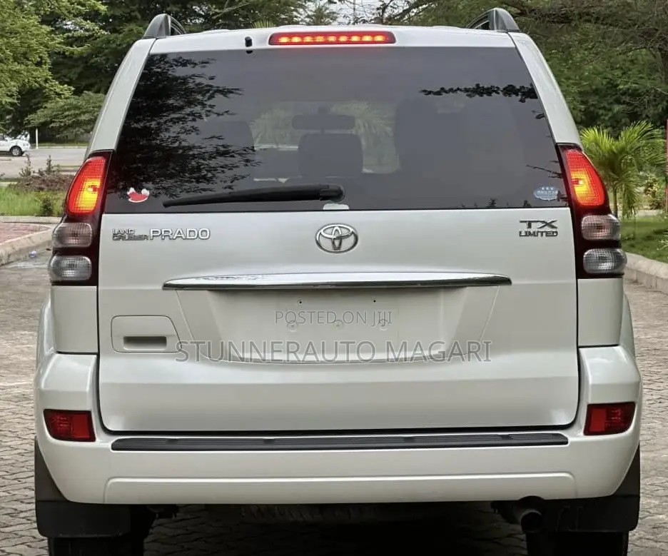 Toyota Land Cruiser Prado 2005 Pearl