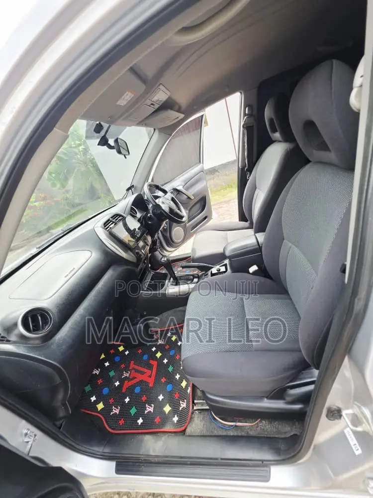 Toyota RAV4 2005 Silver