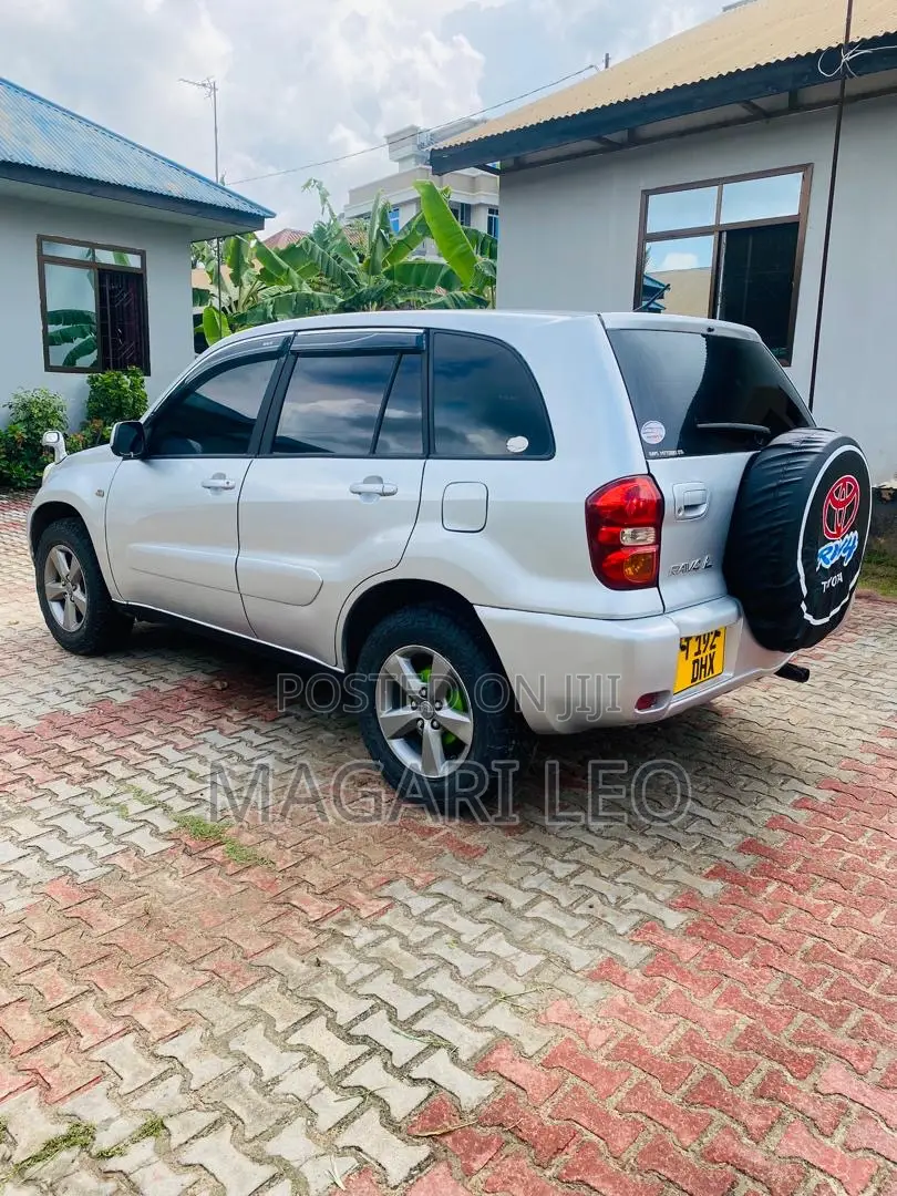 Toyota RAV4 2005 Silver