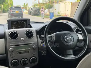 Mazda Verisa 2005 Blue