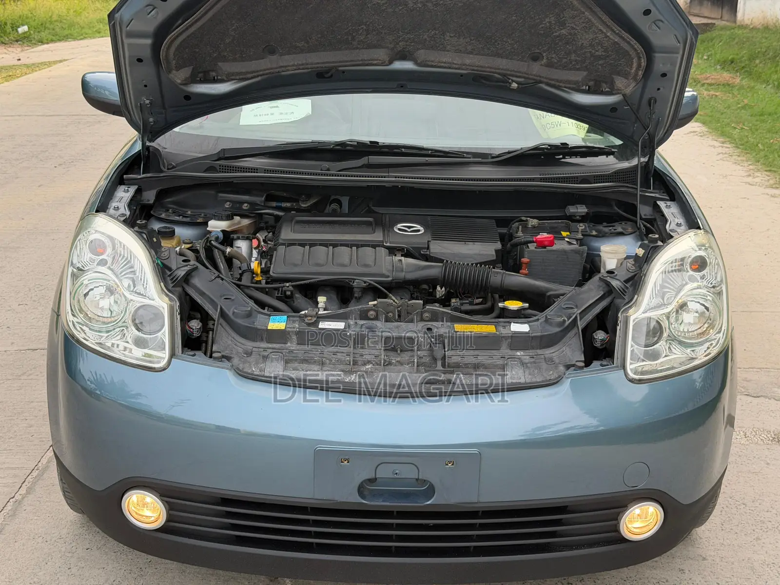 Mazda Verisa 2005 Blue