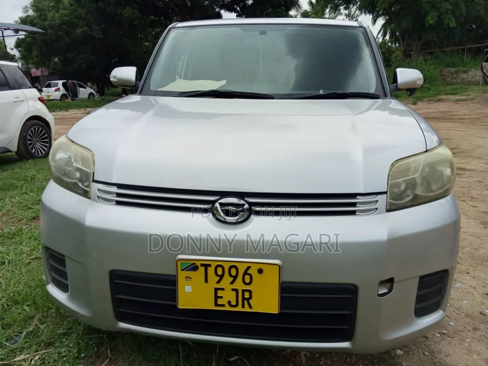 Toyota Corolla Rumion Hatchback 1.5 FWD 2010 Silver