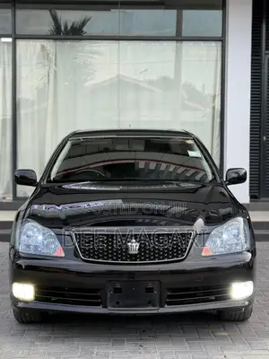 Toyota Crown Royale 2005 Black