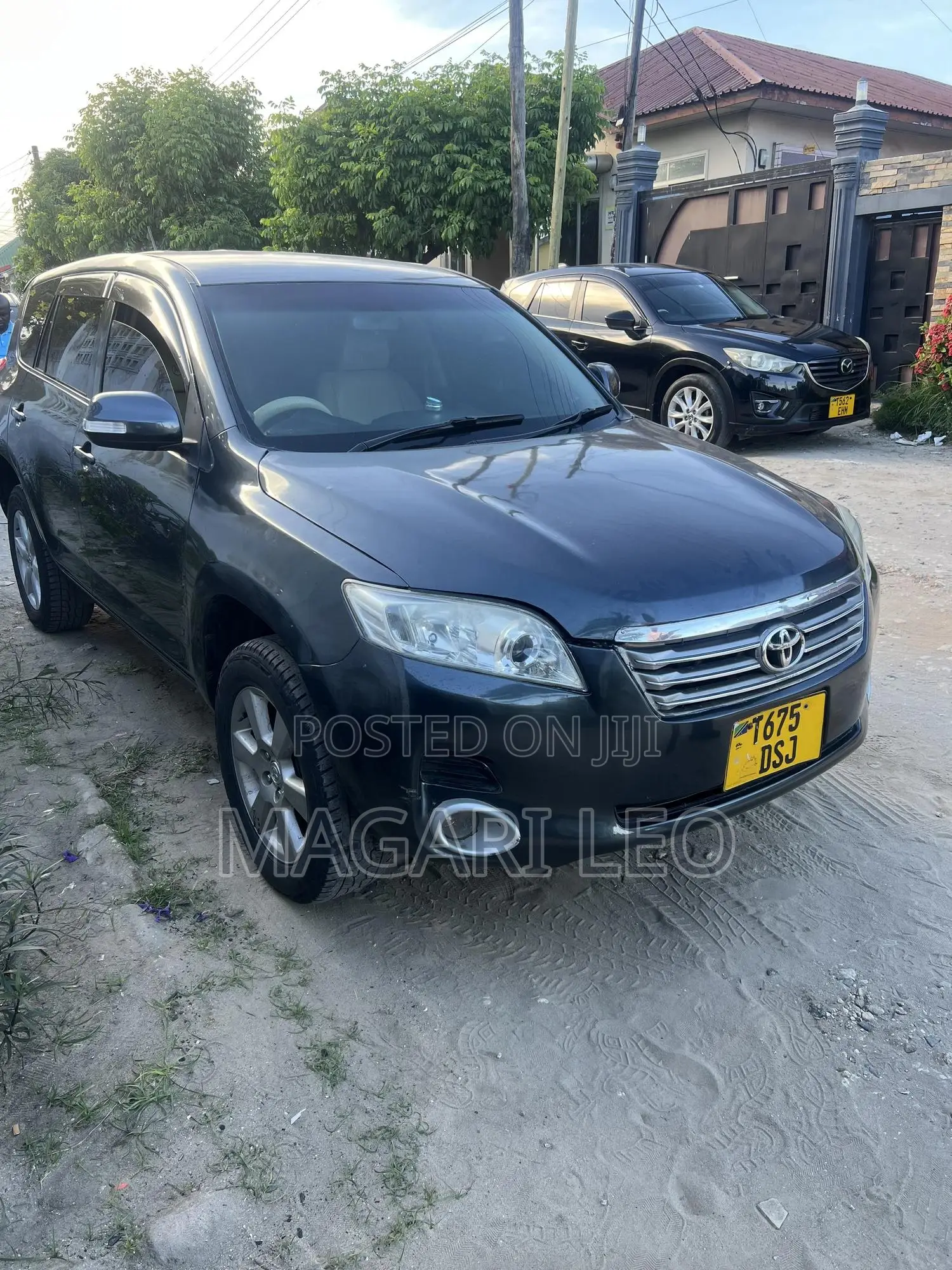 Toyota Vanguard 2010 Gray
