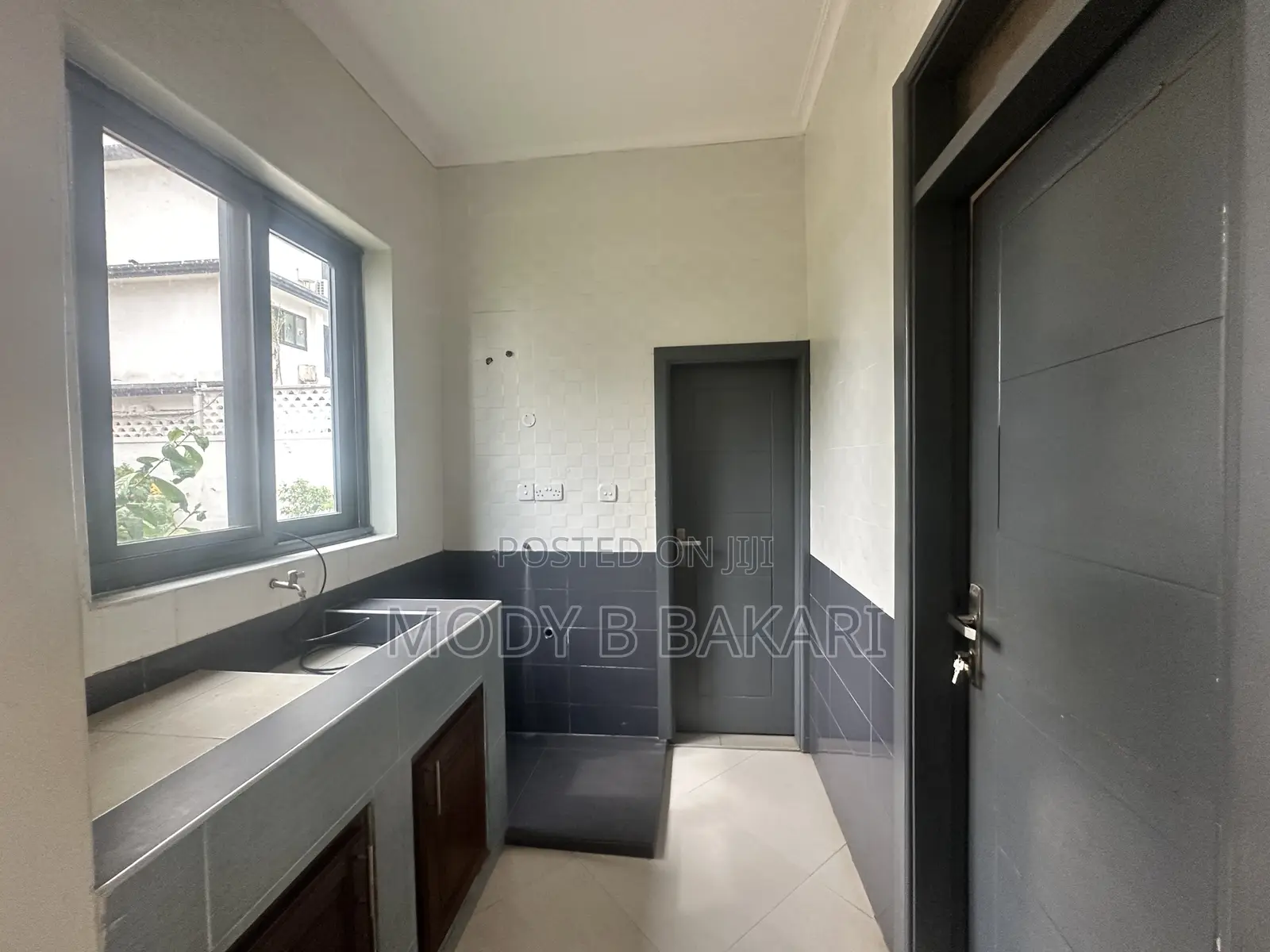 3bdrm House in Masaki for rent
