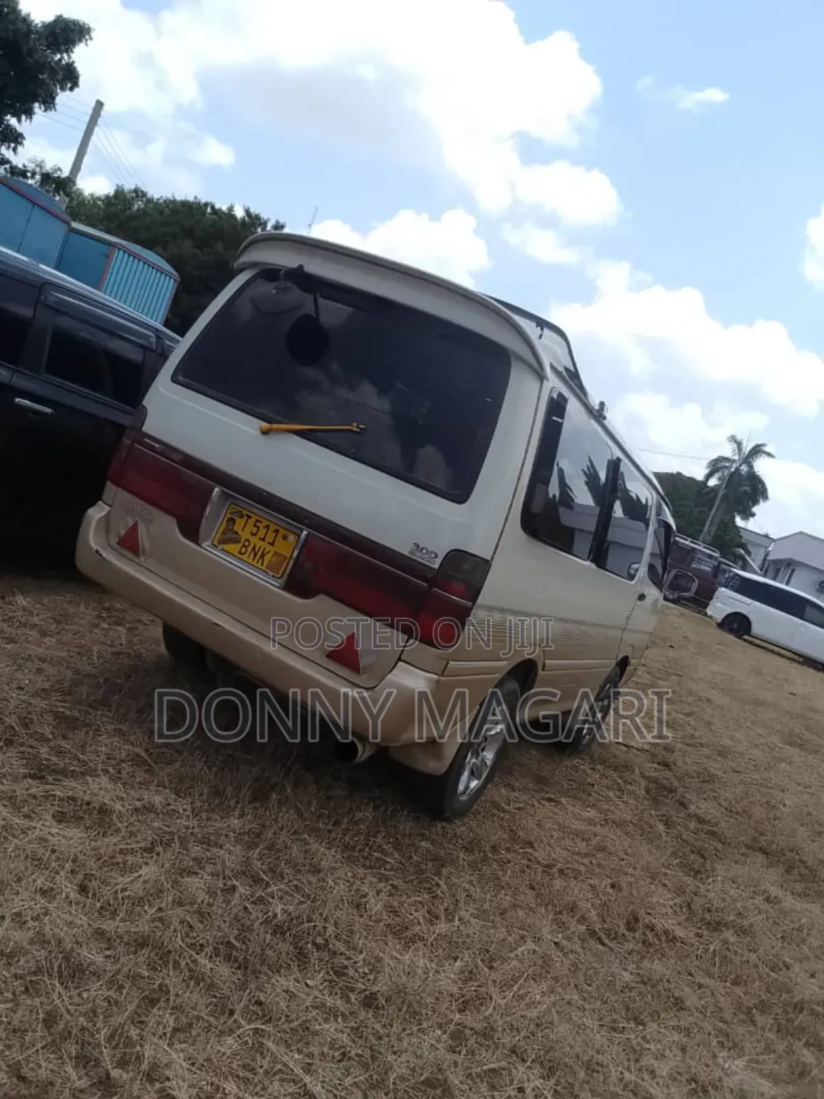 Toyota HiAce 2006 White