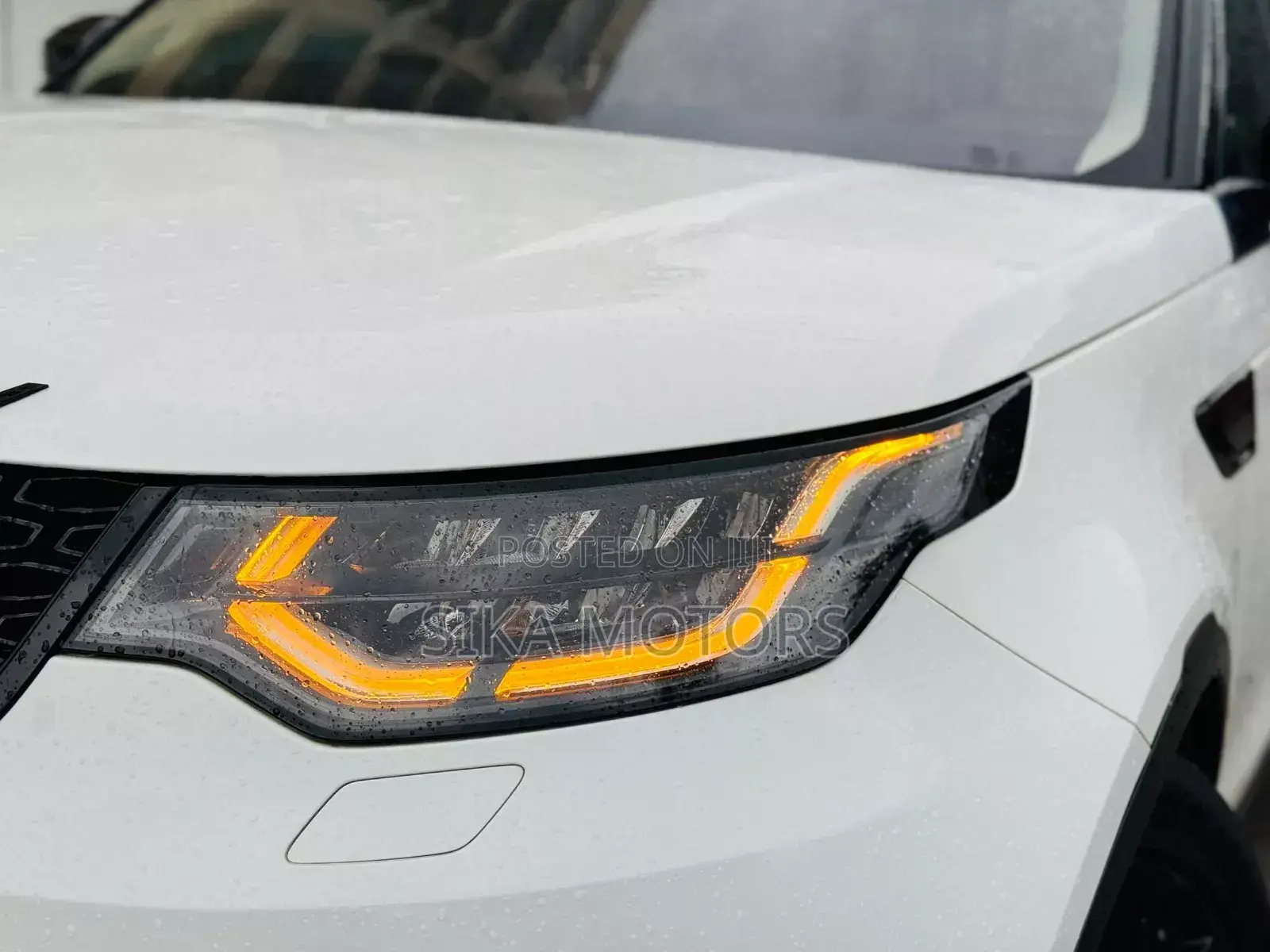 Land Rover Discovery HSE 4x4 2018 White