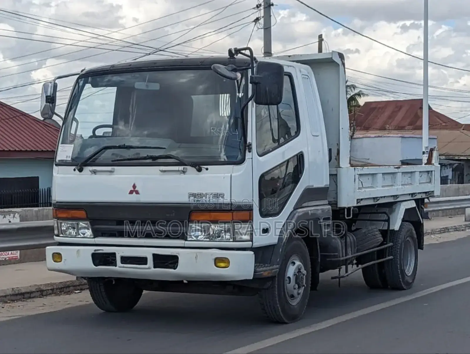 Mitsubishi Fuso Dumple Truck