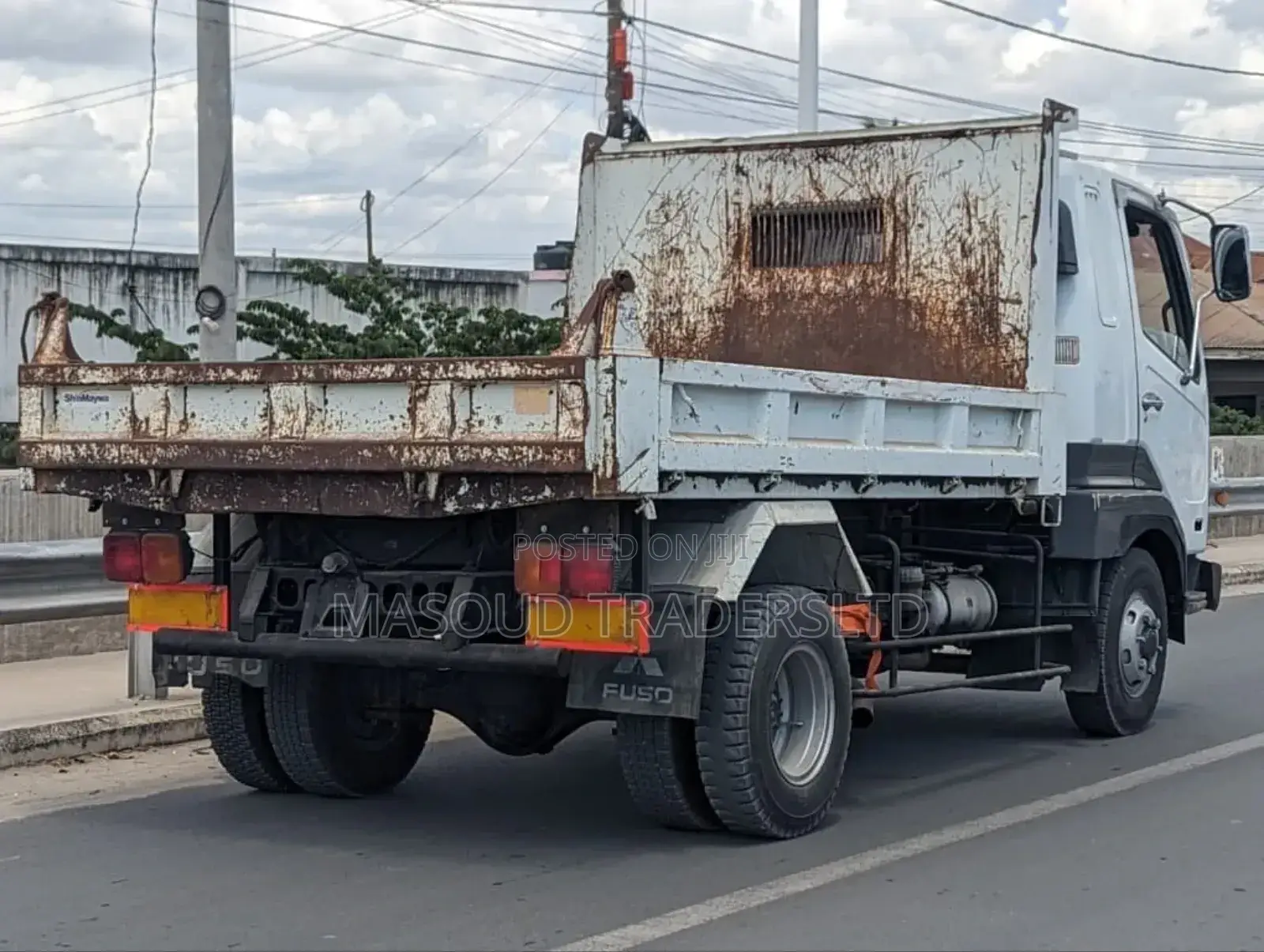Mitsubishi Fuso Dumple Truck