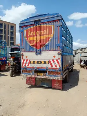 Mitsubishi Canter Inauzwa
