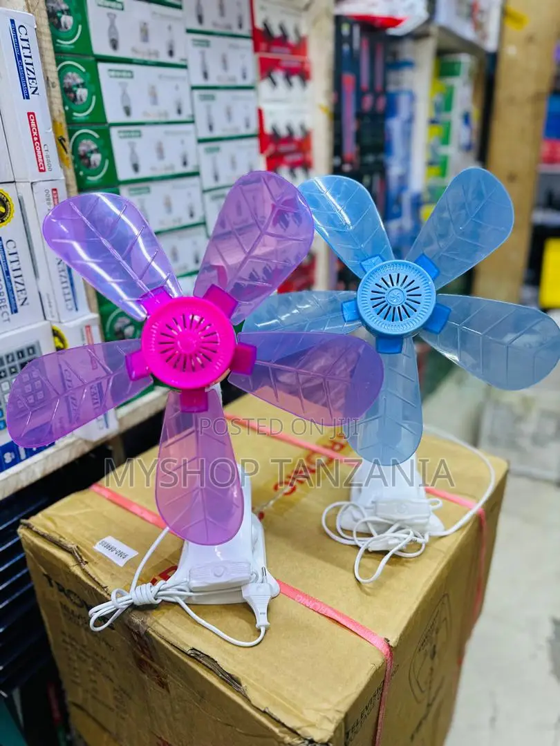 Mini Table Fan With Cramping New