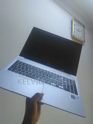 Laptop HP ProBook 450 G8 8GB Intel Core I5 SSHD+SSD 256GB